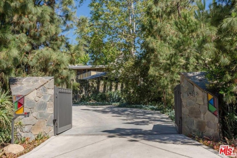 Bel Air CA 90077