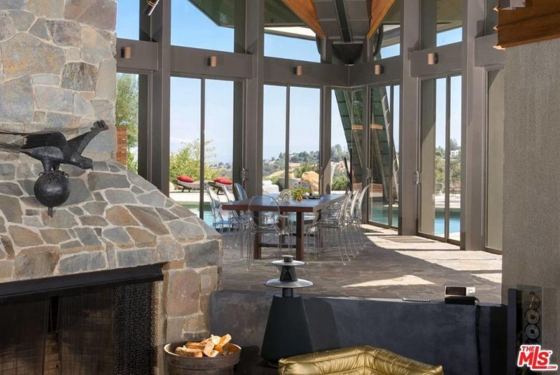 Bel Air CA 90077