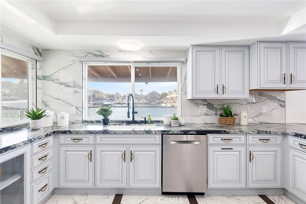 16352 Maruffa Circle Huntington Beach CA 92649