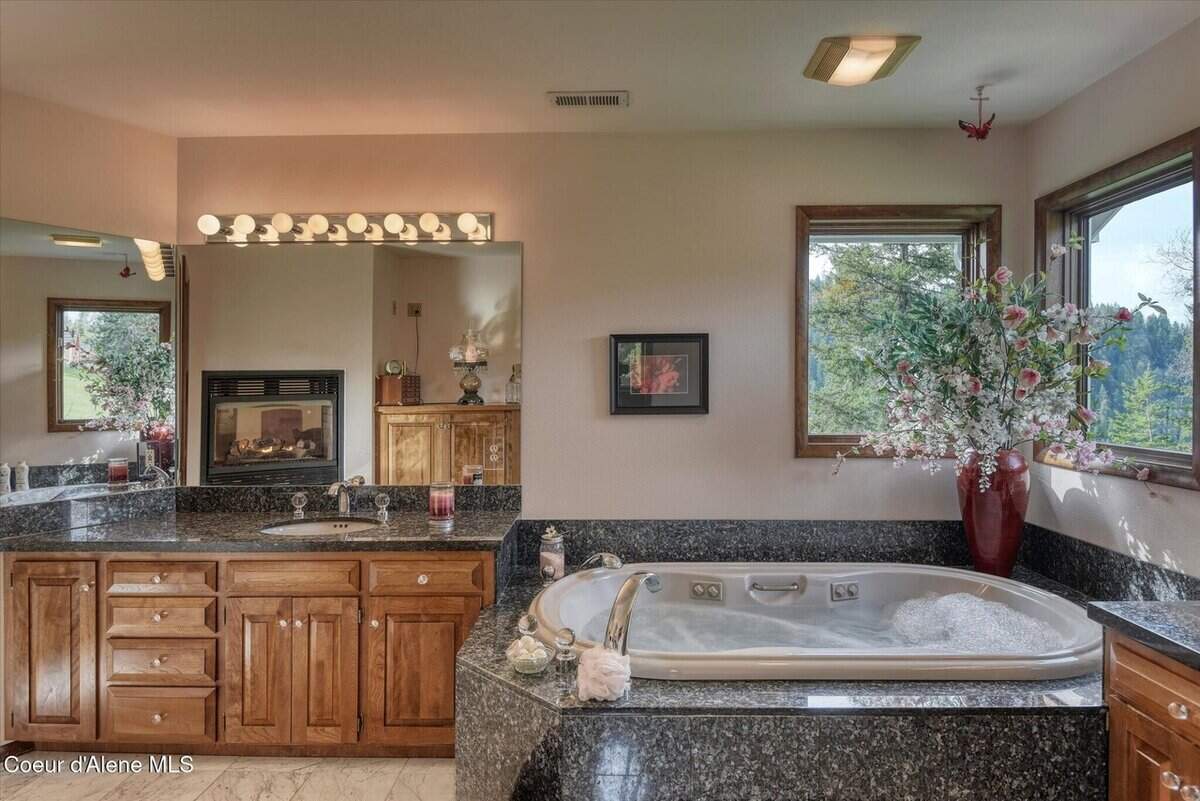 2885 S Folsom Ridge Road Coeur dAlene ID 83814