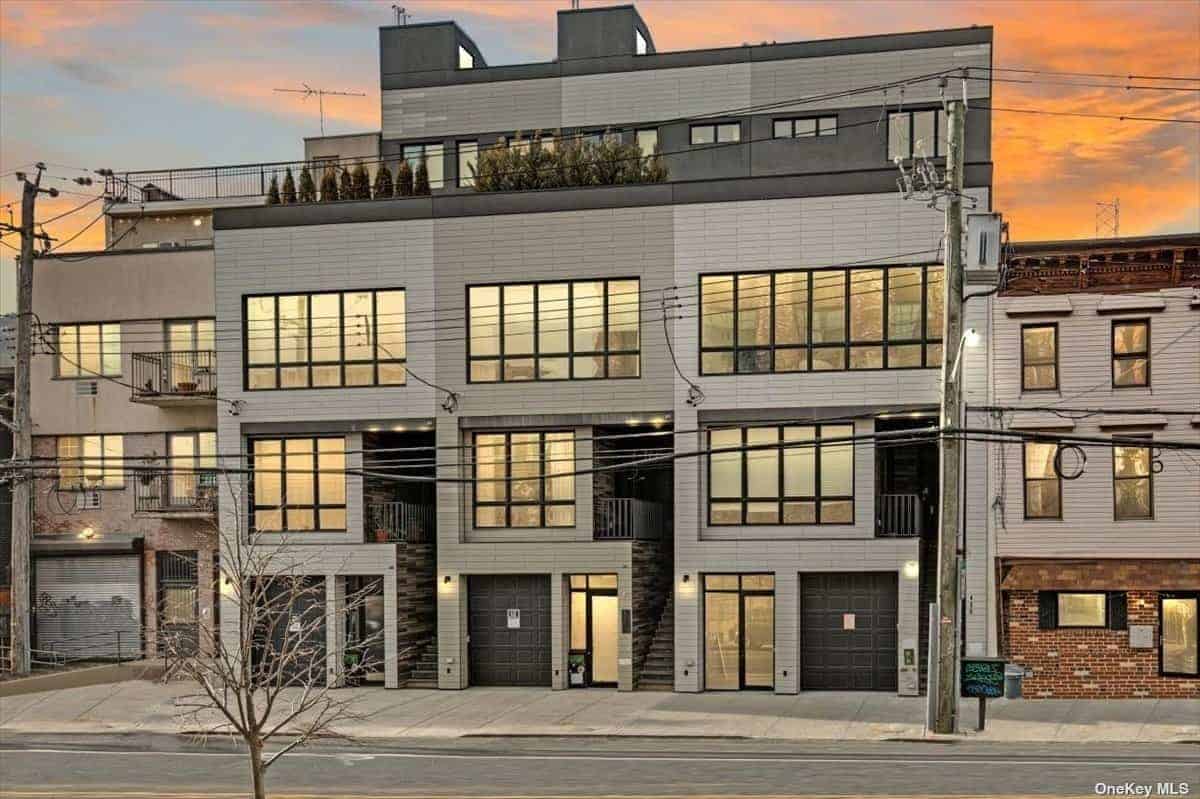 430 Van Brunt Street Red Hook NY 11231
