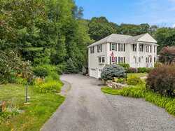 24 Cross Bow Lane North Andover MA 01845