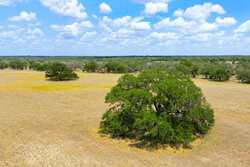 2774 County Road 320 Floresville TX 78114