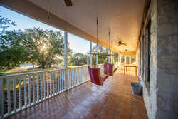 Bandera TX