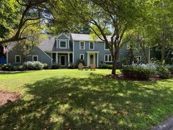 2 Horseshoe Lane Hamilton MA 01982