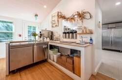 162 Main Street Essex MA 01929