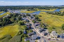 162 Main Street Essex MA 01929