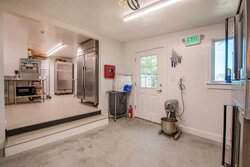 162 Main Street Essex MA 01929