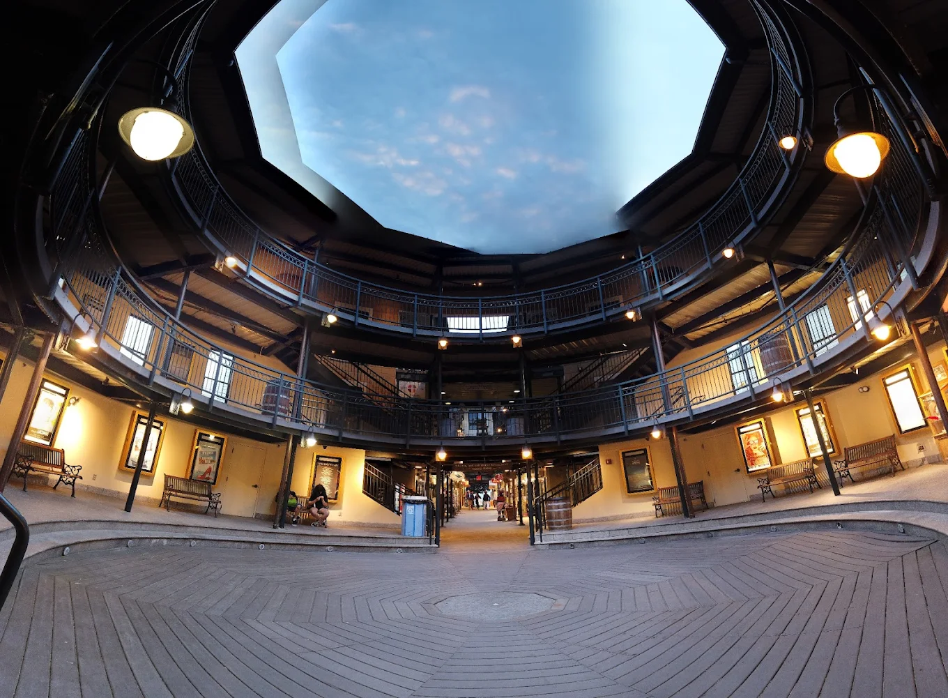 237 Commercial Provincetown MA 02657