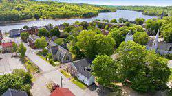 Hallowell ME