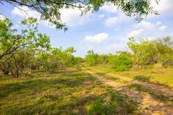 6888 Old Luling Road Seguin TX