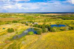 3301 Cr 424 Taylor TX 76574