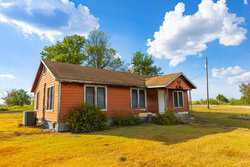 3301 Cr 424 Taylor TX 76574