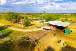 3301 Cr 424 Taylor TX 76574
