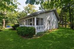 8 Captain's Lane Mattapoisett MA 02739