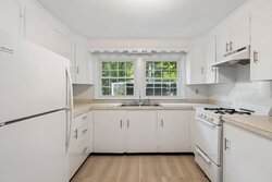 8 Captain's Lane Mattapoisett MA 02739