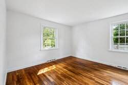 8 Captain's Lane Mattapoisett MA 02739