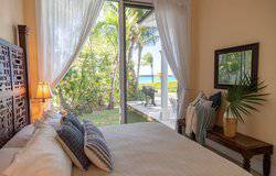 Harbour Island BS