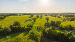 1173 Fm 1386 Luling TX 78648