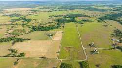 1173 Fm 1386 Luling TX 78648