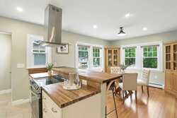 10 Thorndike Reading MA 01867