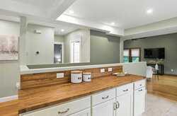 10 Thorndike Reading MA 01867