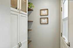 10 Thorndike Reading MA 01867
