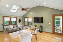 10 Thorndike Reading MA 01867