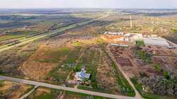 4463 E State Highway 97 Tx Pleasanton TX 78064