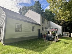 8 Fenton Bluffs Willington CT 06279