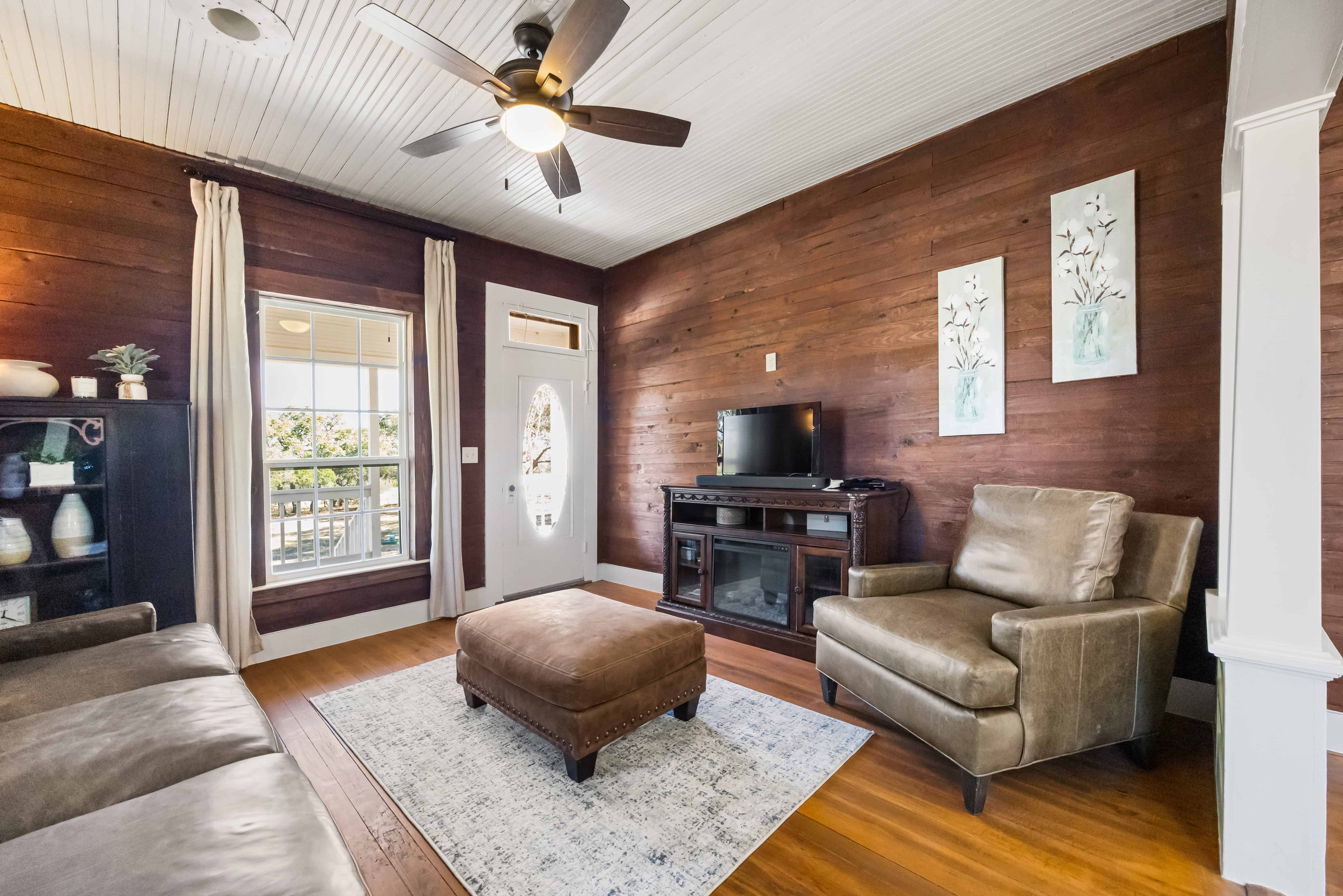 242 Model T Road Blanco TX 78606