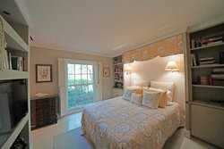 Columbia Drive New Providence BS