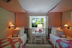 Columbia Drive New Providence BS