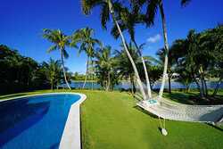 Columbia Drive New Providence BS