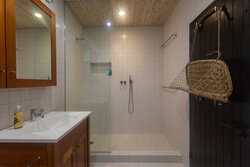 Vineyard Haven MA 02568