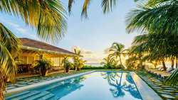 Harbour Island BS