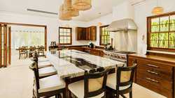 Harbour Island BS