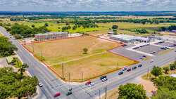 512 Friendship Lane Fredericksburg TX