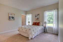35 Catesby Lane Londonderry NH 03053