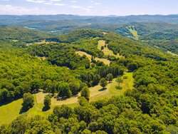 37 Maxham Road Pomfret VT 05067