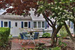 15 Cottage Street Provincetown MA 02657