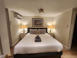 15 Cottage Street Provincetown MA 02657