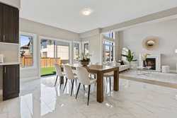 15 Venture Way Thorold ON L2V 0G9