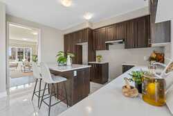 15 Venture Way Thorold ON L2V 0G9
