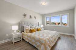 15 Venture Way Thorold ON L2V 0G9