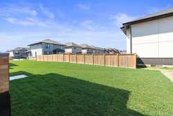 15 Venture Way Thorold ON L2V 0G9