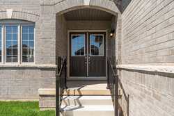 15 Venture Way Thorold ON L2V 0G9