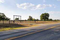 10960 State Highway 304 Harwood TX 78632