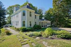 8 Bowen Road Kittery ME 03904