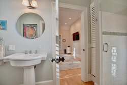 8 Bowen Road Kittery ME 03904